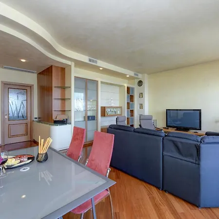 Desenzanoloft Official Partner Marriott Homes & - Charming On The Front Apartamento Desenzano del Garda