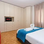 Apartamento Charming On The Desenzanoloft Official Partner Homes & By Marriott Bonvoy