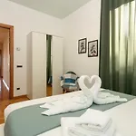 Apartamento Charming On The Desenzanoloft Official Partner Homes & By Marriott Bonvoy