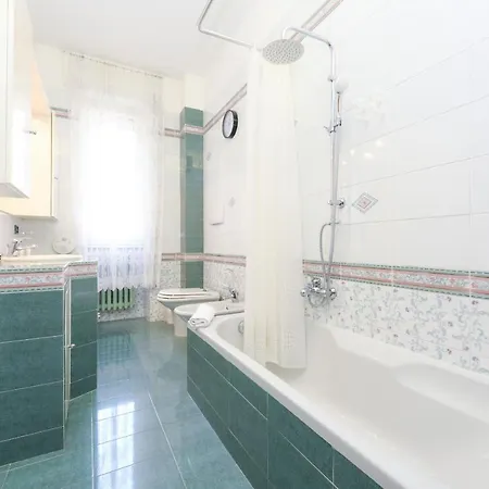 Desenzanoloft Official Partner Marriott Homes & - Charming On The Front Apartman *